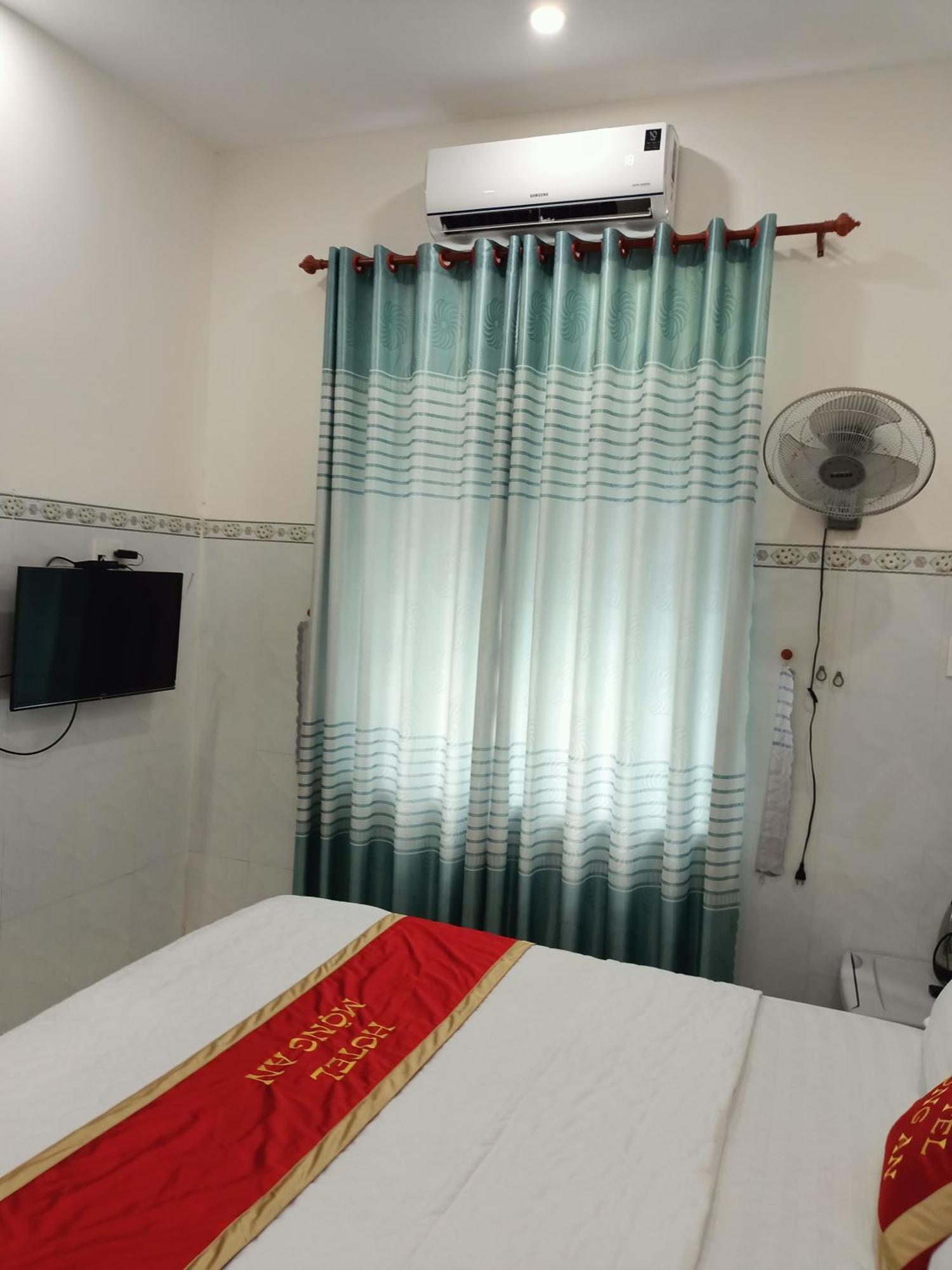 Khach San Mong An Hotel Vinh Hy Bagian luar foto