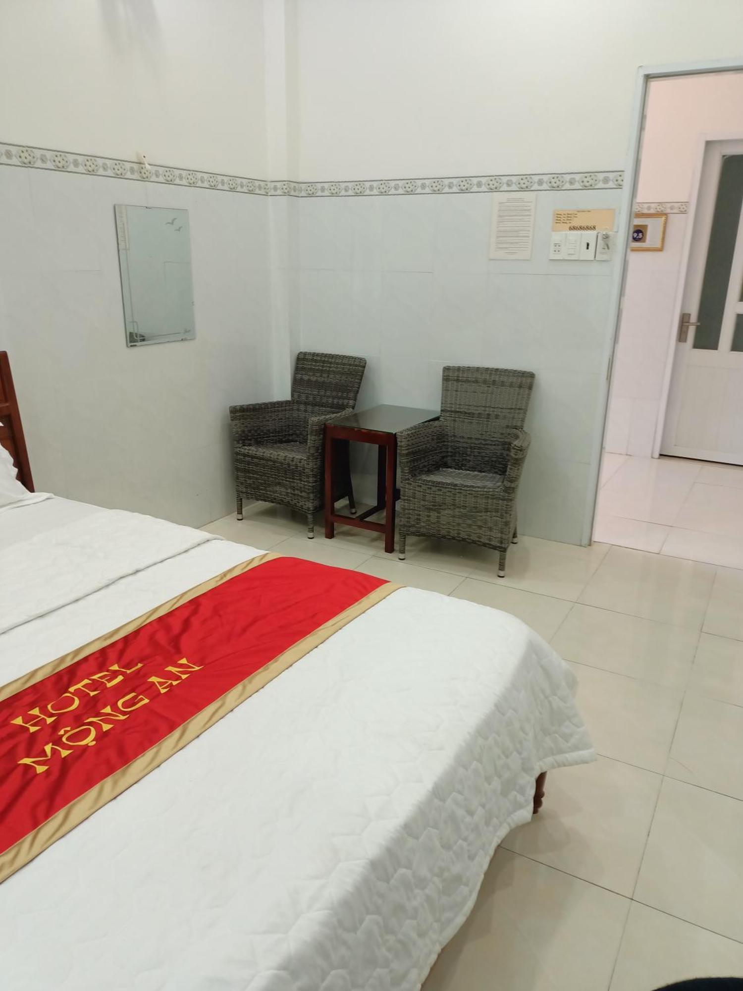 Khach San Mong An Hotel Vinh Hy Bagian luar foto