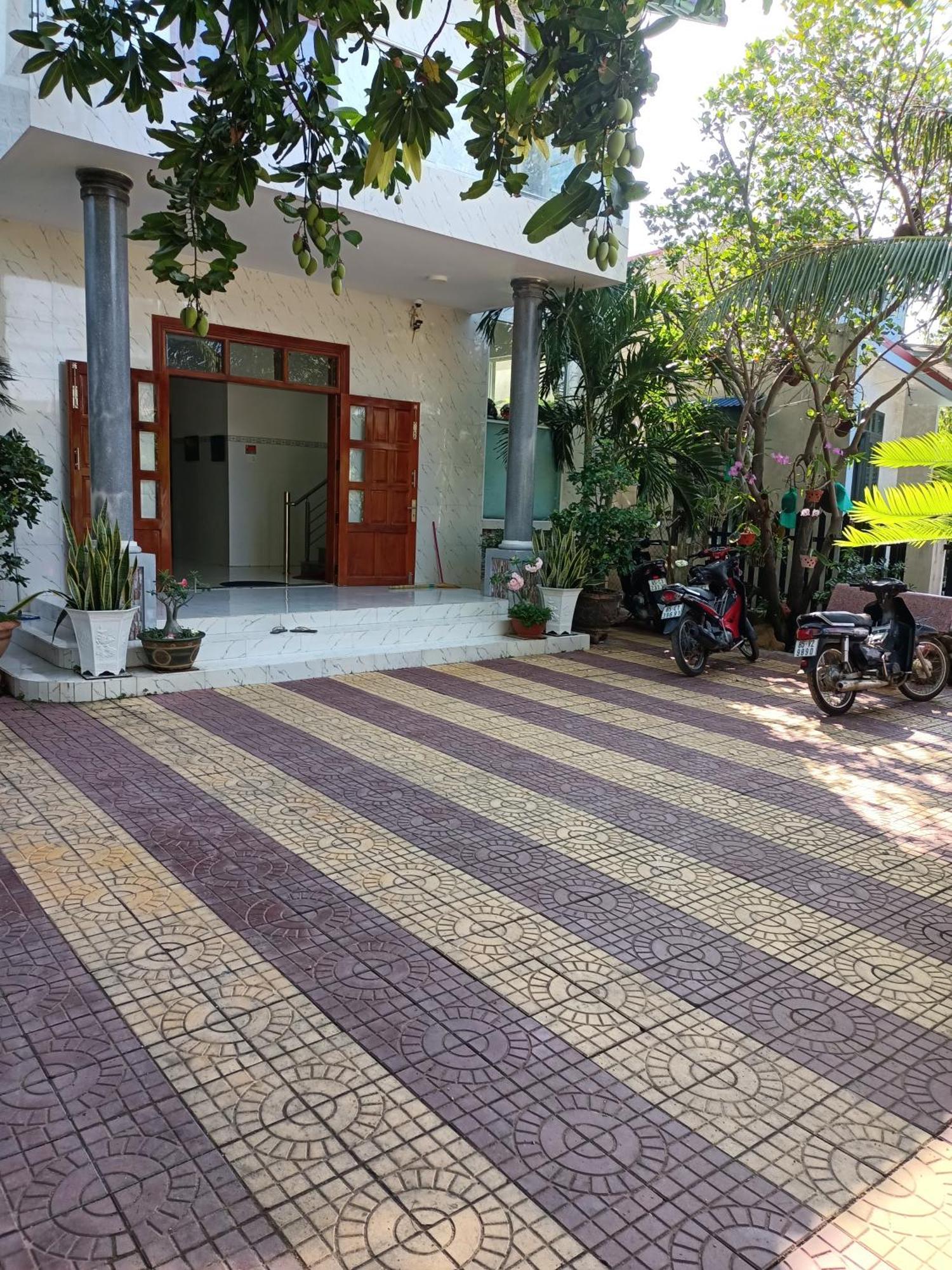 Khach San Mong An Hotel Vinh Hy Bagian luar foto