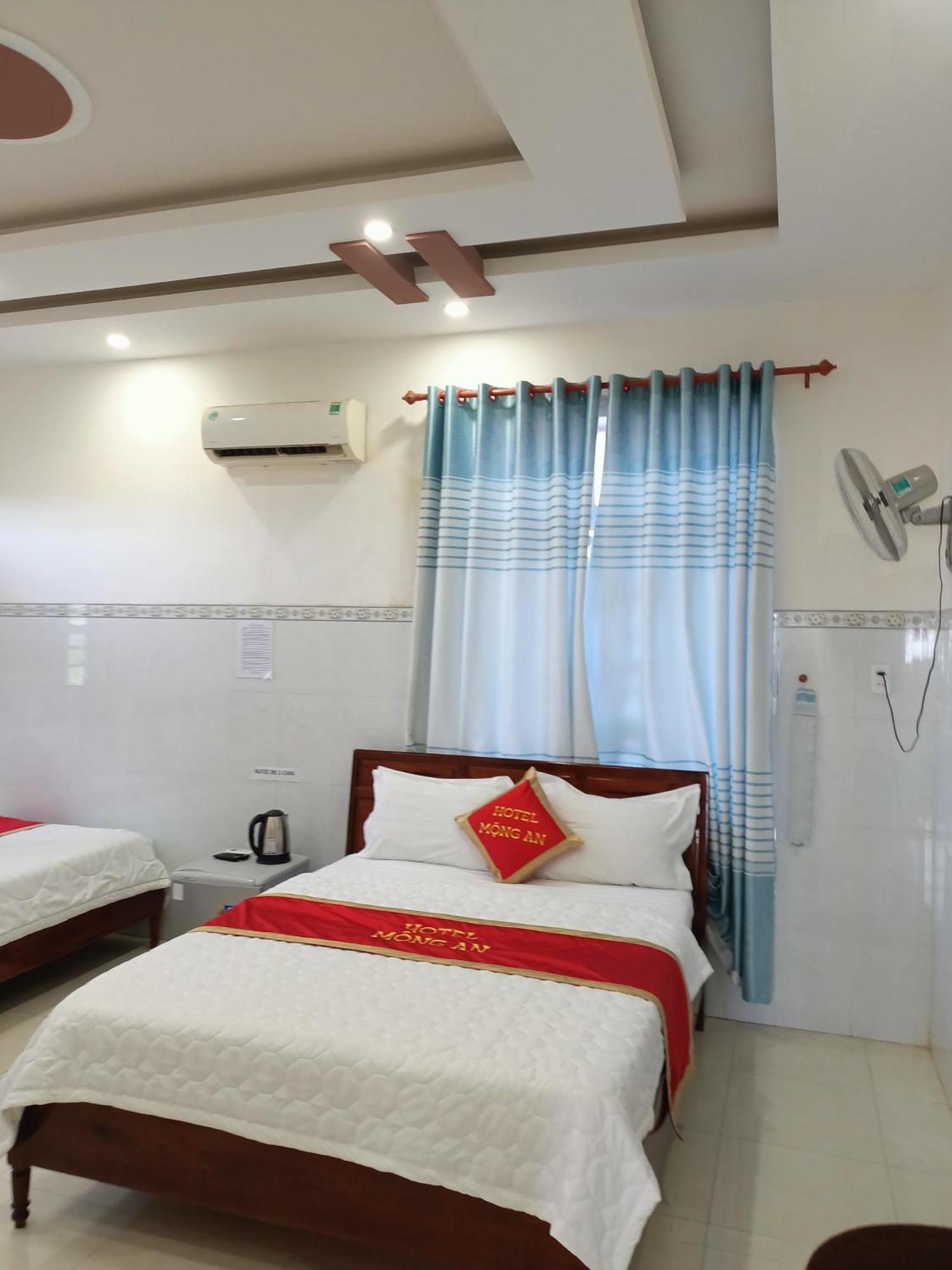 Khach San Mong An Hotel Vinh Hy Bagian luar foto