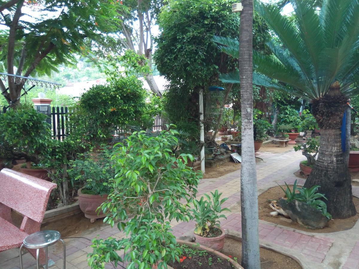 Khach San Mong An Hotel Vinh Hy Bagian luar foto