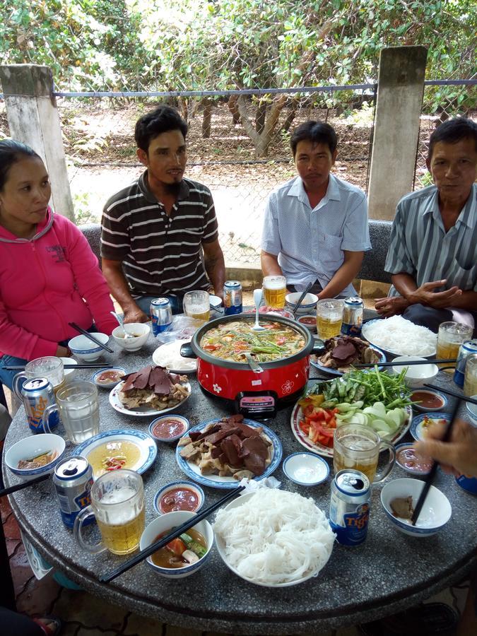 Khach San Mong An Hotel Vinh Hy Bagian luar foto