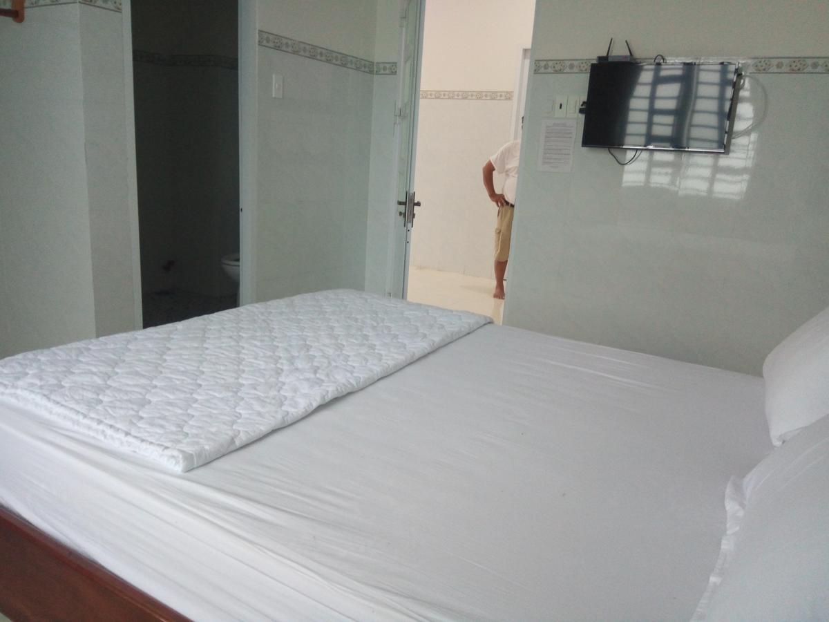 Khach San Mong An Hotel Vinh Hy Bagian luar foto
